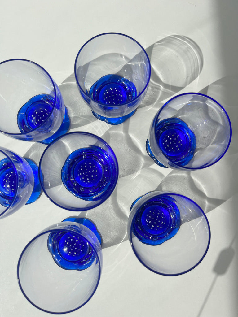 Glas med boblende bund
