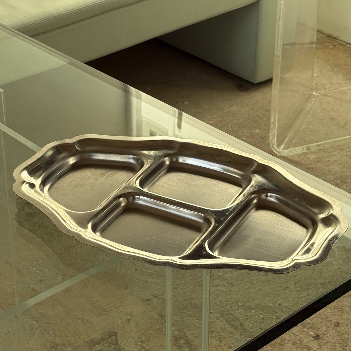 Serveringsfad med fire rum, rustfrit stål