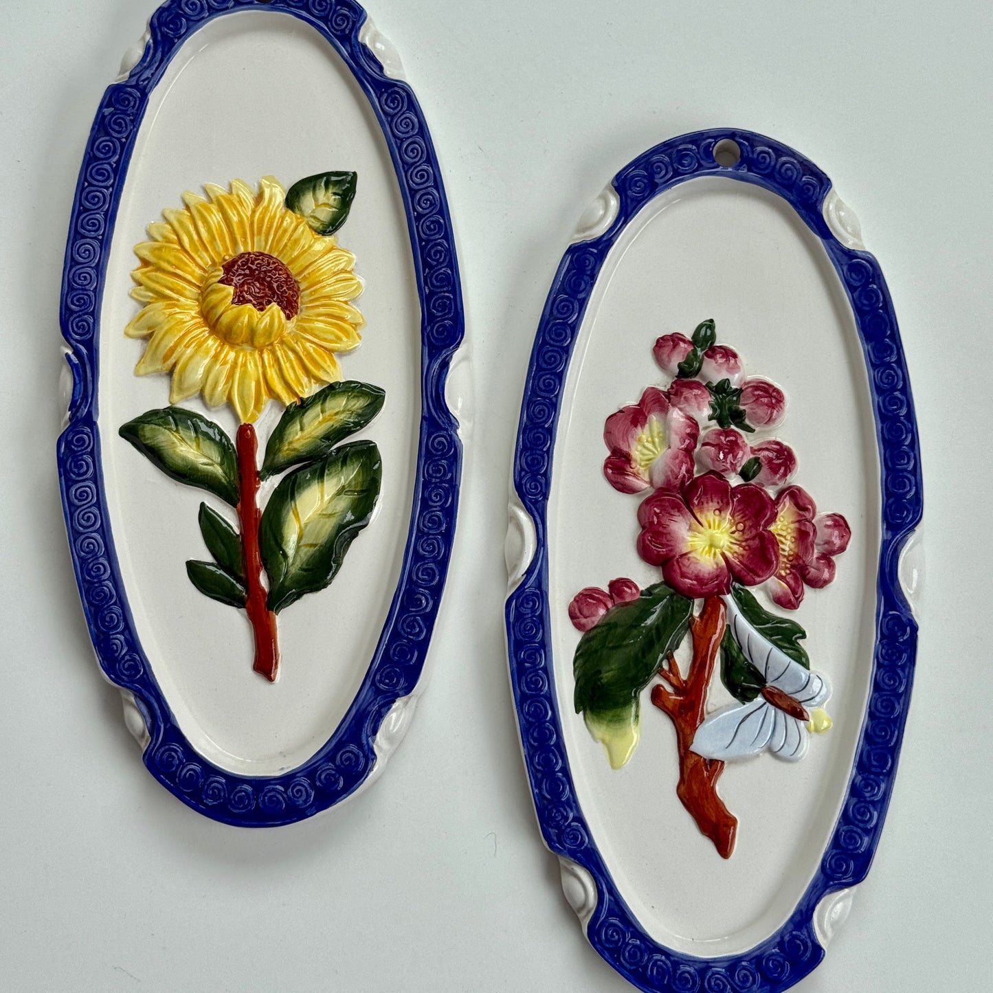 Italienske fajance ophæng med blomster