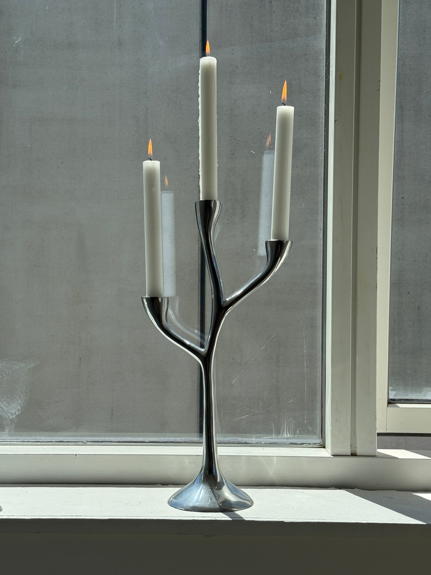 Lysestage med tre grene, blank aluminium