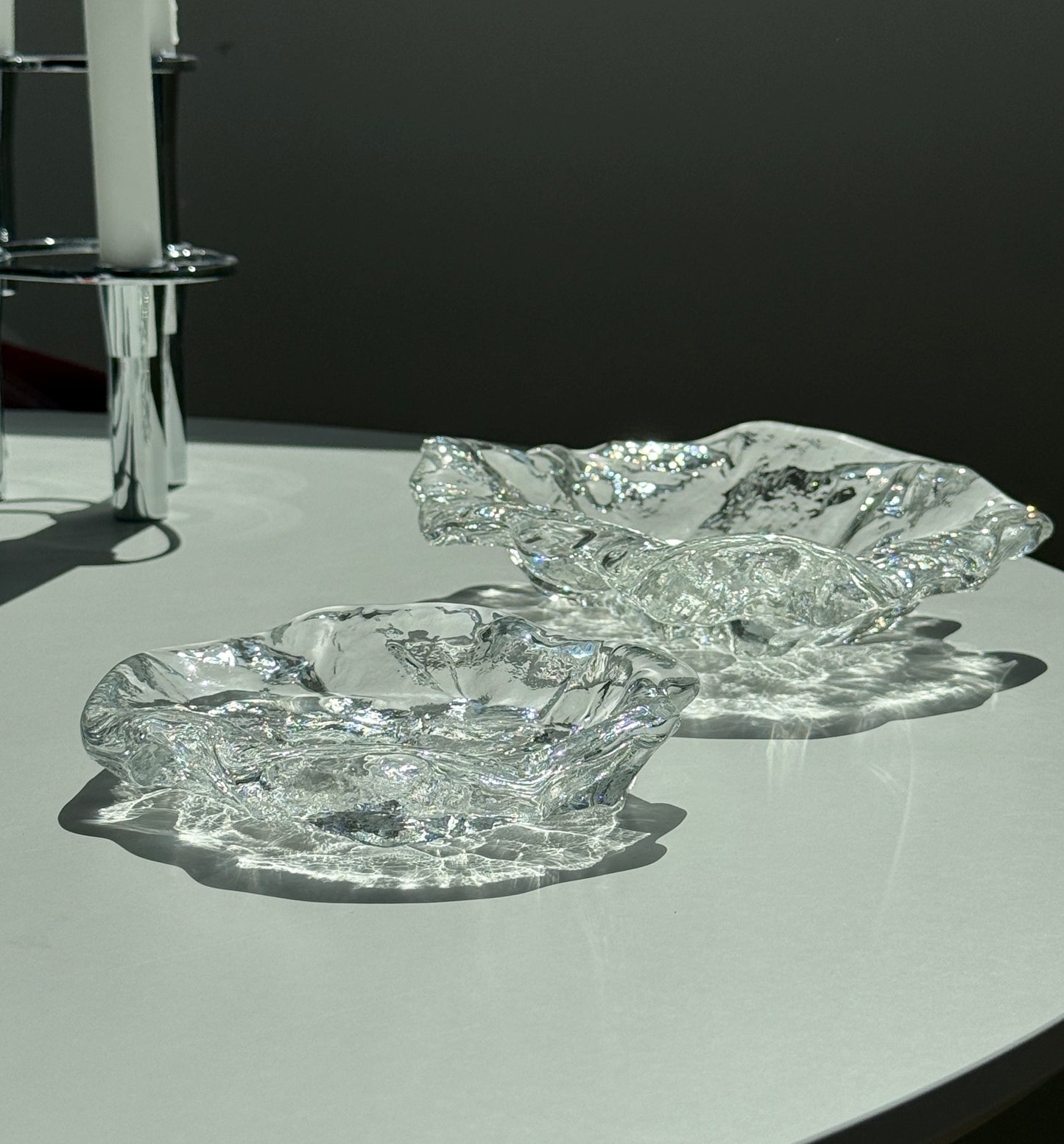 Skulpturelle glasskåle med struktur