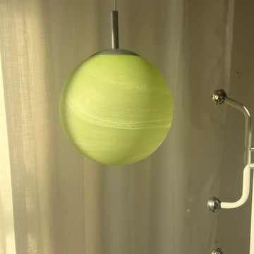 Loftlampe i lysegrønt glas