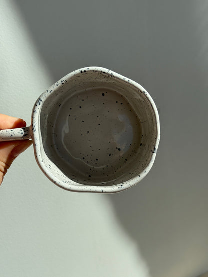 Keramikkopper med hvid glasur & prikker, 2 stk.