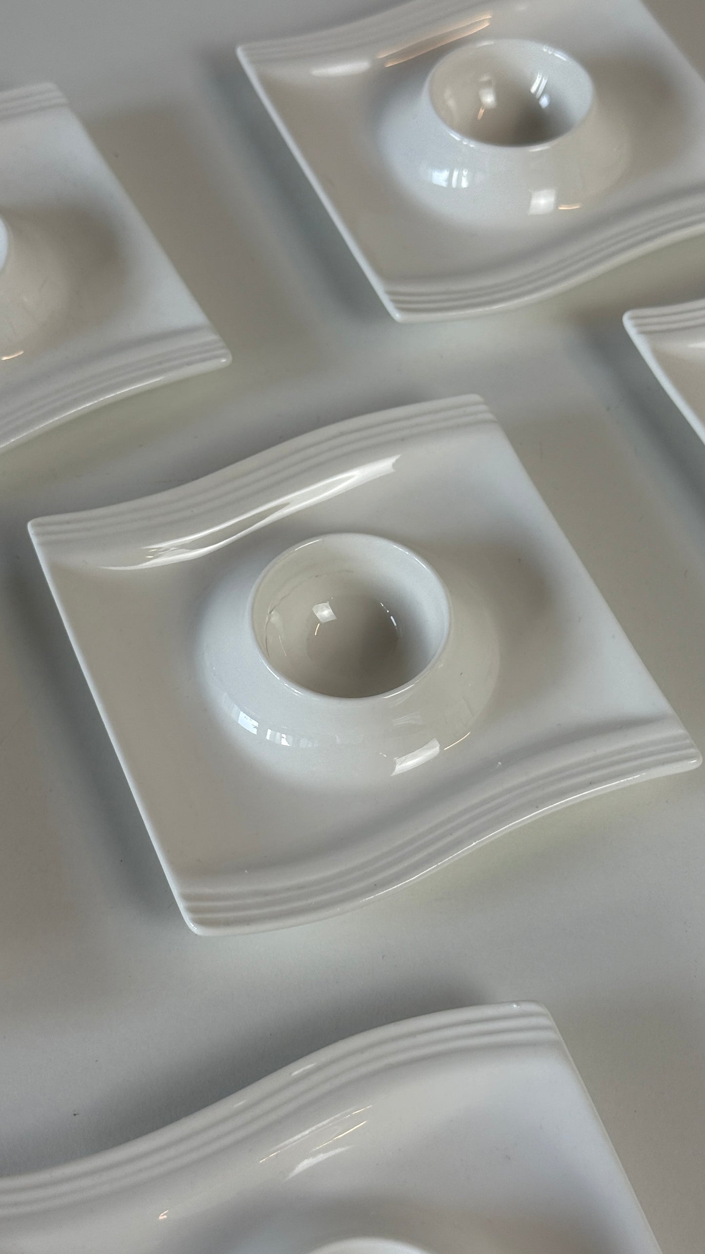 Æggebæger, porcelæn