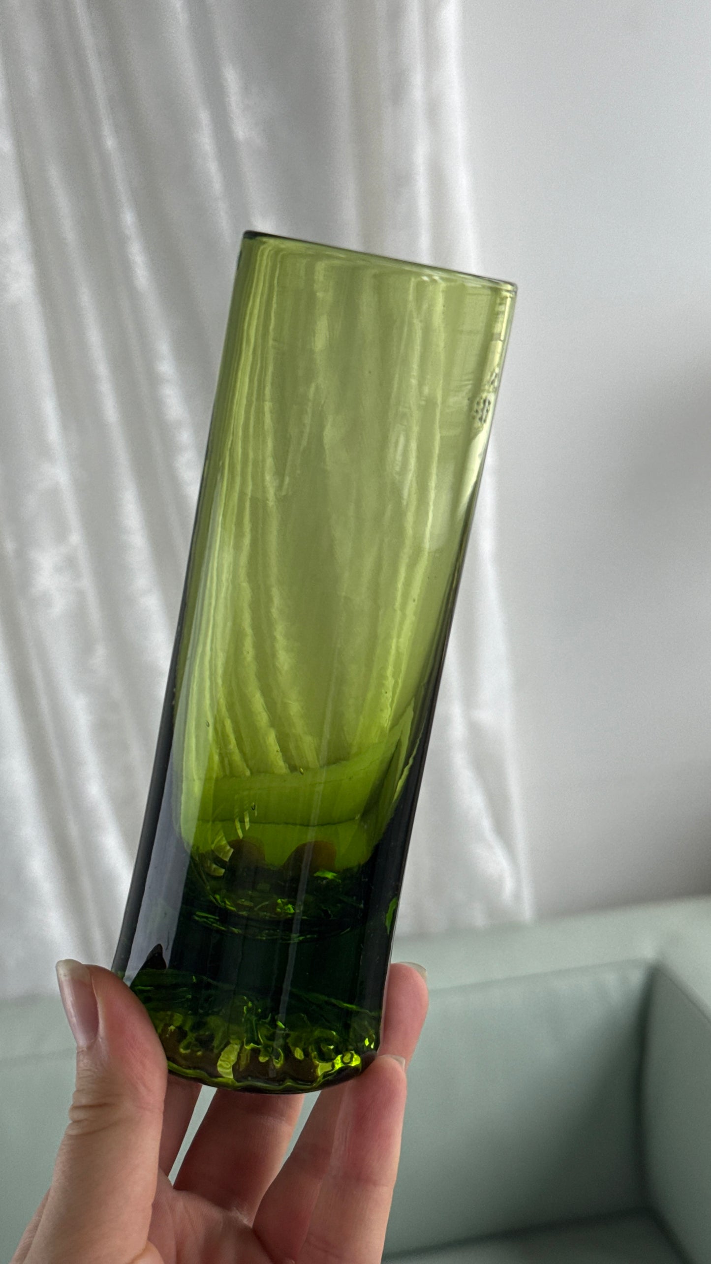 Mundblæste grønne glas, 4 stk.