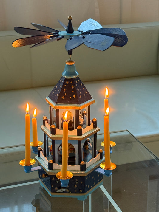 Stjerne julepyramide med musikfunktion