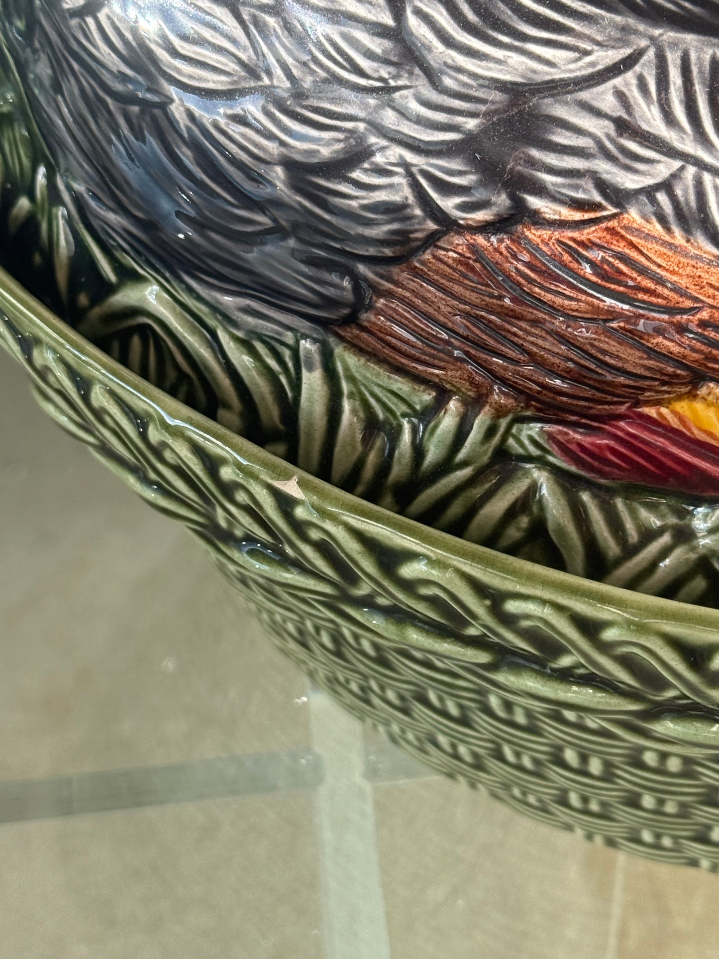 Keramisk andeformet terrin