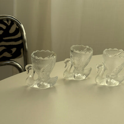 Æggebægere formet som svane, glas