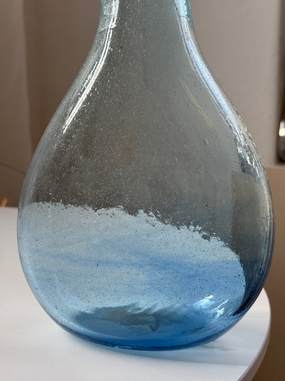 Mundblæst vandkande, blå