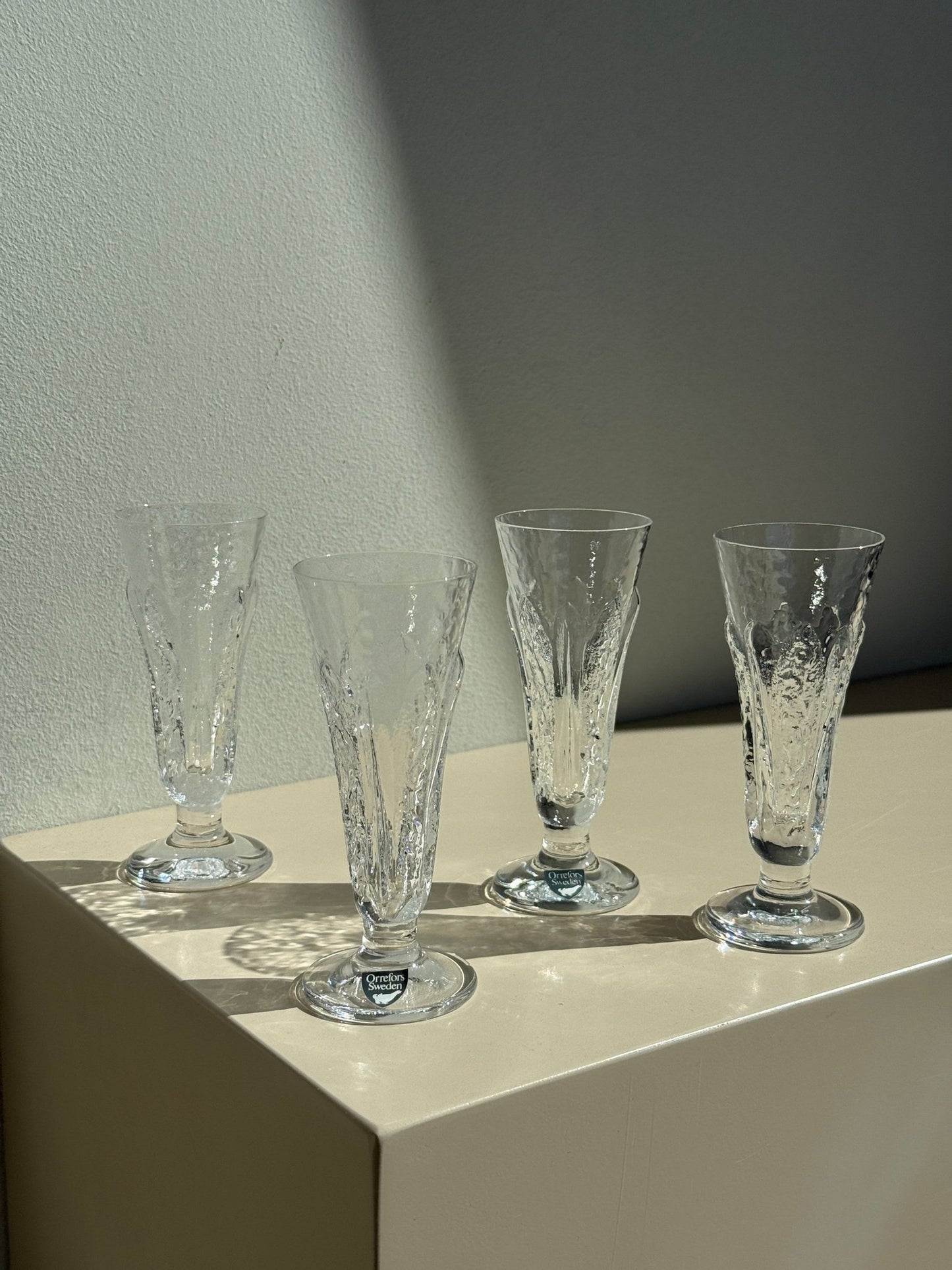 Orrefors snapseglas, "Eden" af Lars Hellsten, 4 stk