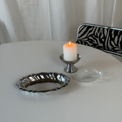 Ovalt fad med bølgekant, krom