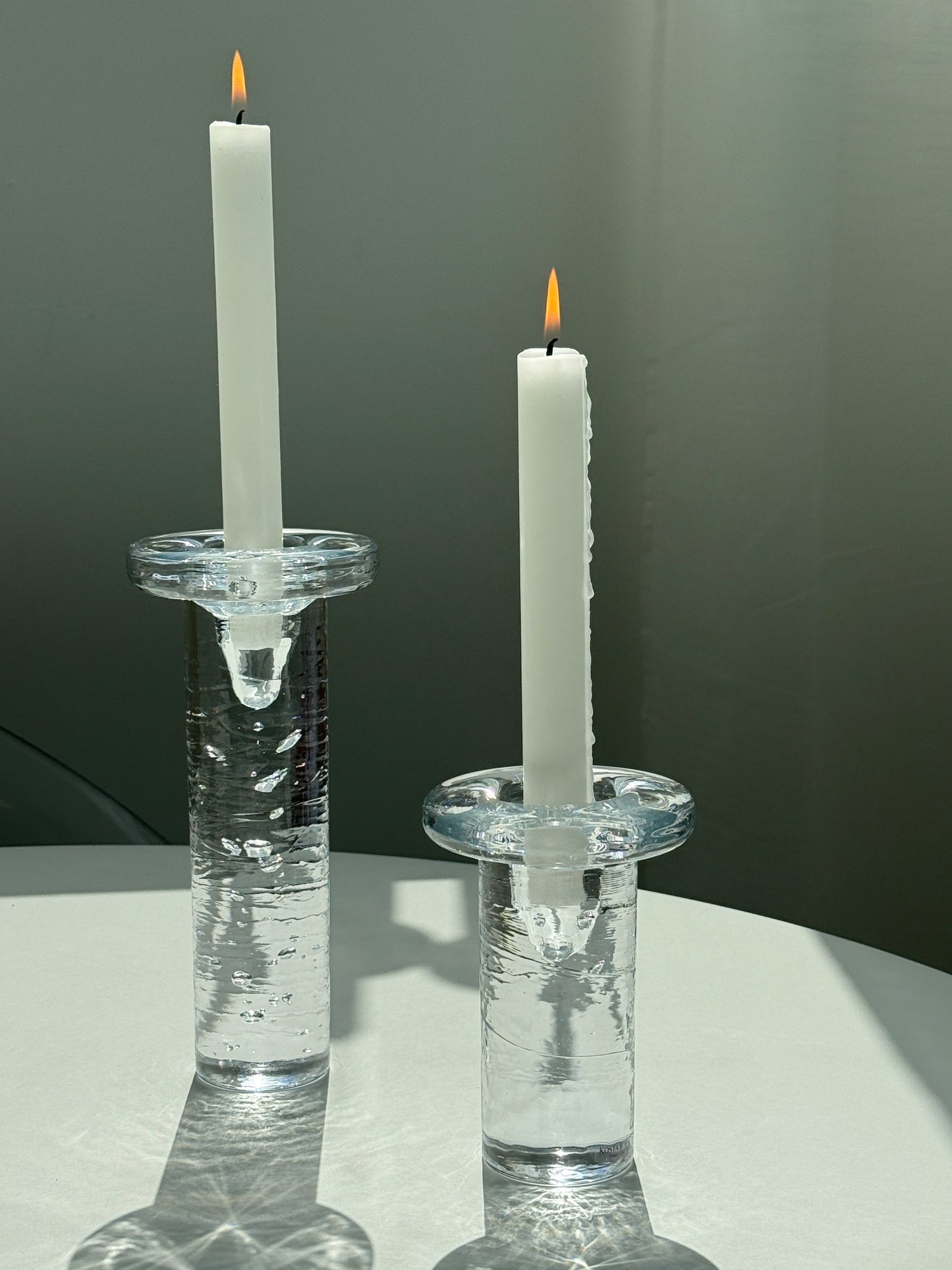 Kjell Engman “Cool” – lysestager for Kosta Boda