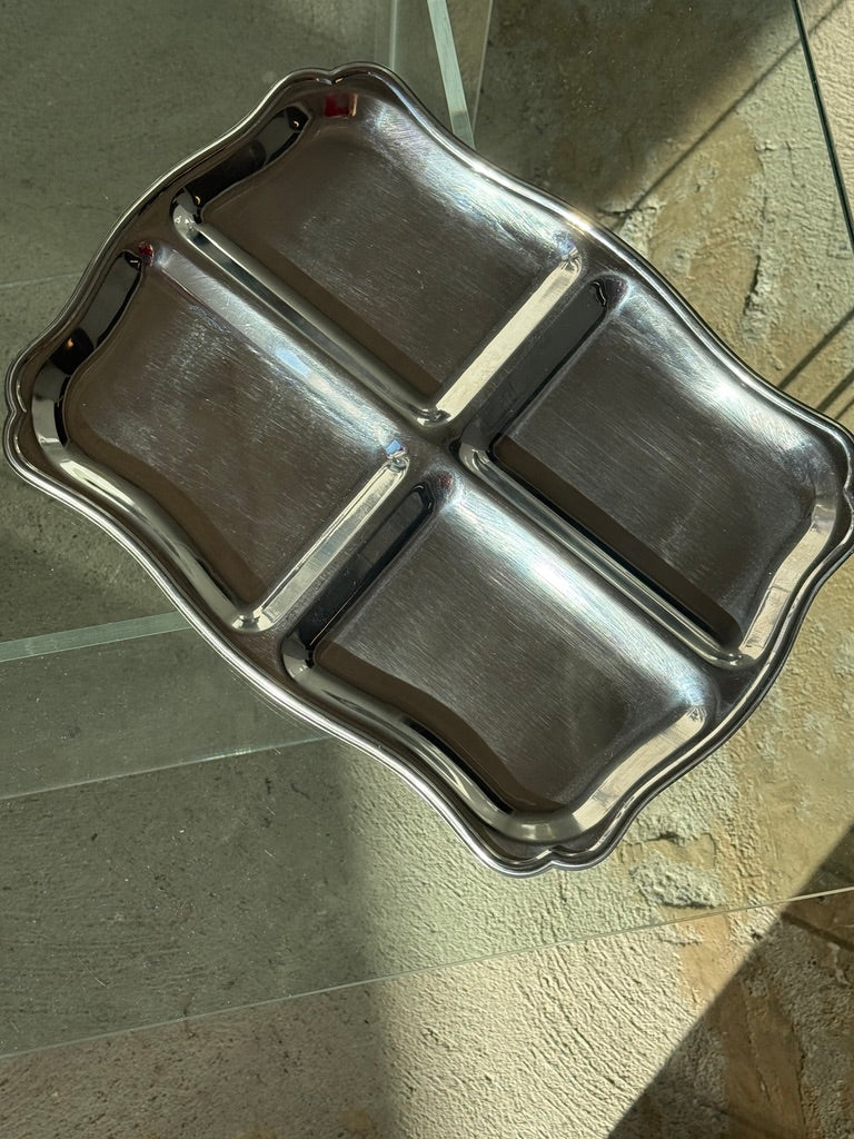 Serveringsfad med 4 rum, rustfrit stål