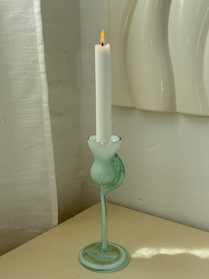 Mundblæst lysestage i lys grøn