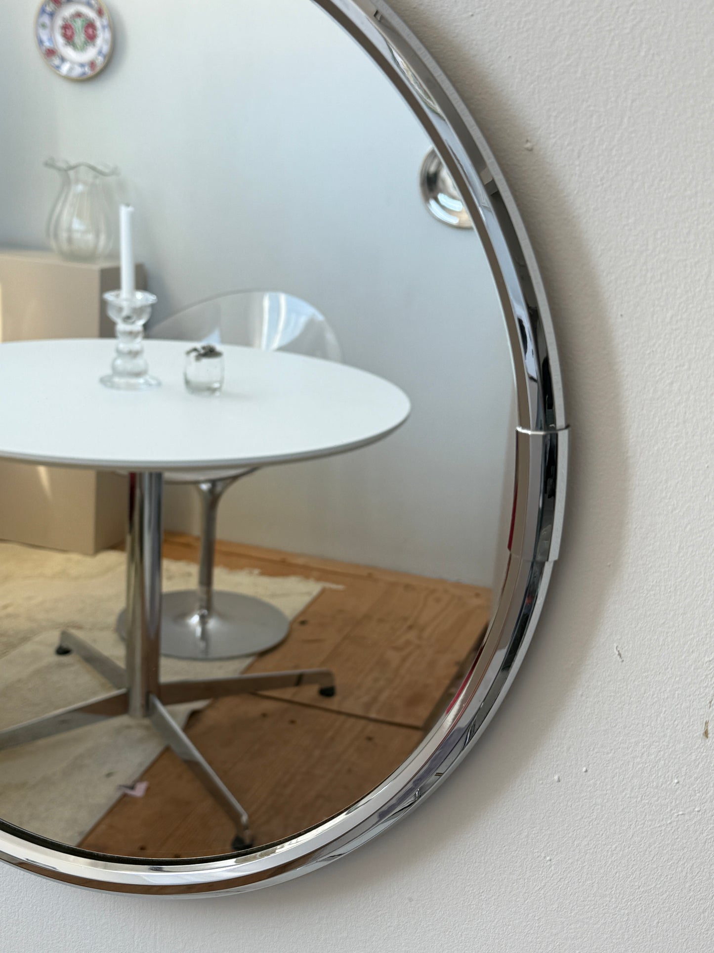 Fransk vintage spejl med kromramme