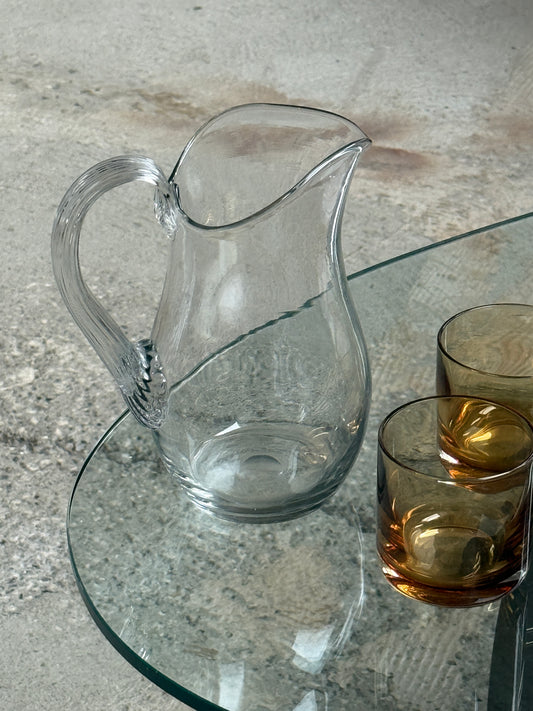 Mundblæst vandkande