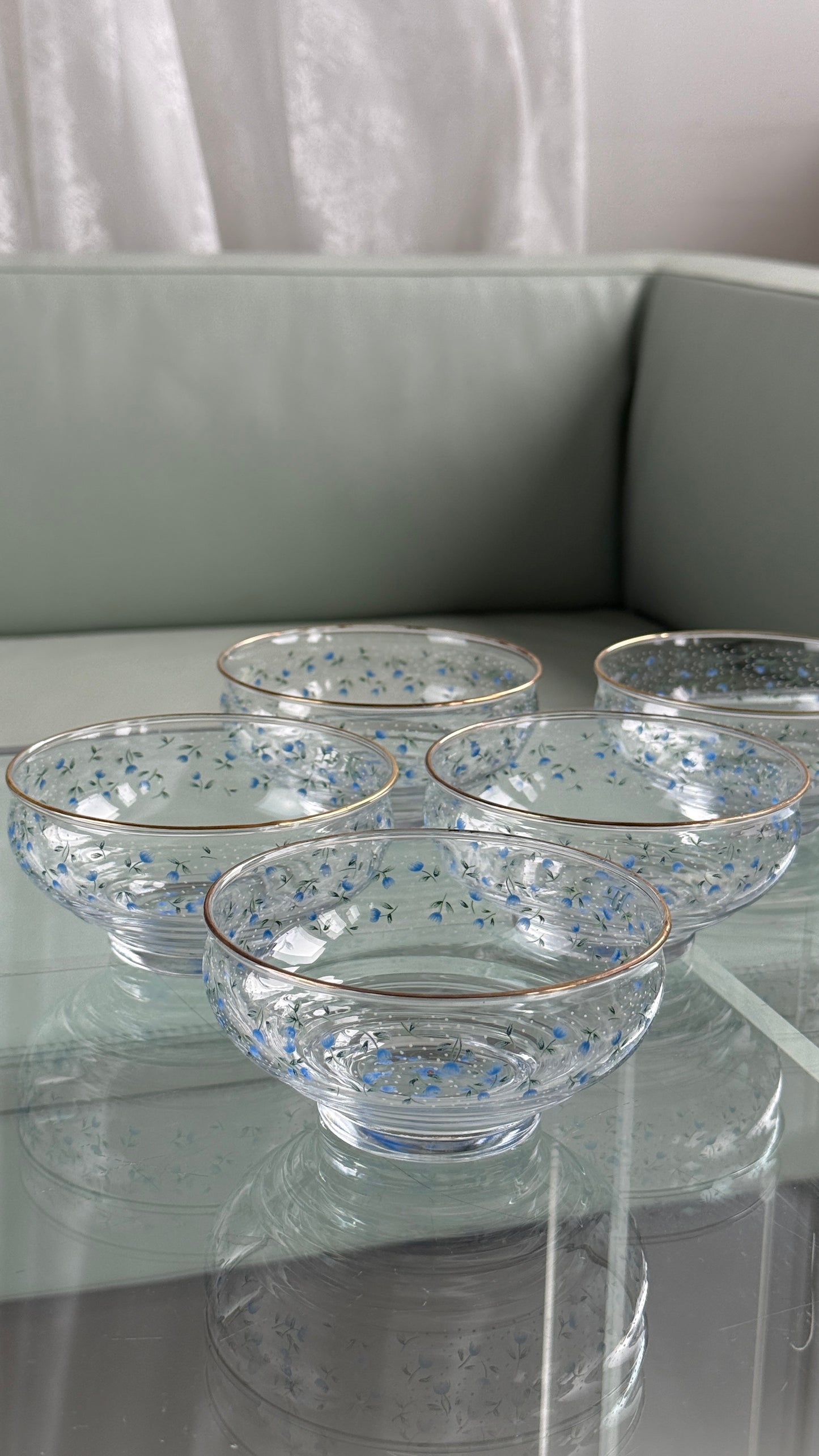 Glasskåle med blå blomster – sæt med 5 stk.