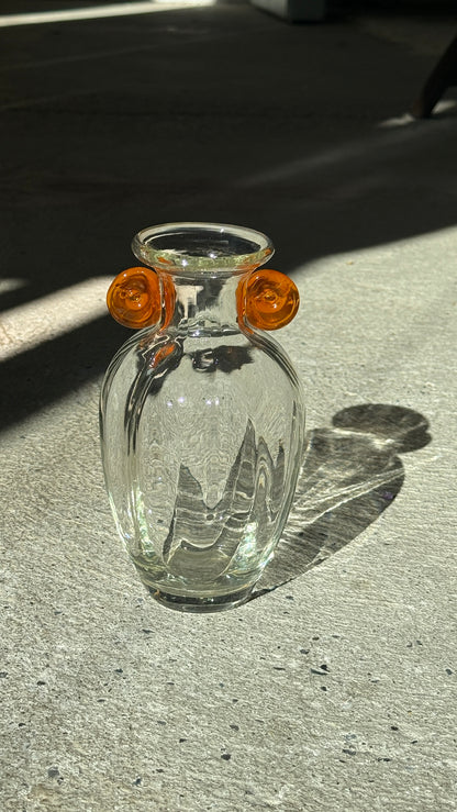 Mundblæst vase med orange detalje