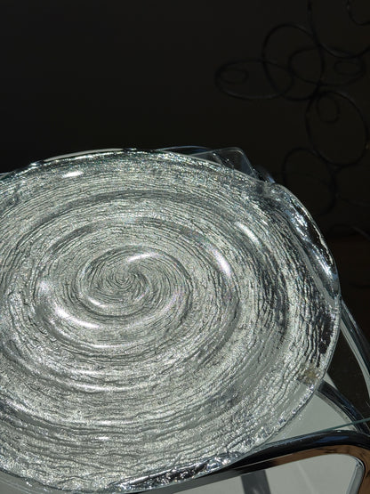 Rundt glasfad med struktur, klart glas