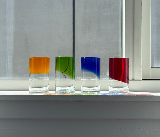 Farvet, mundblæste glas