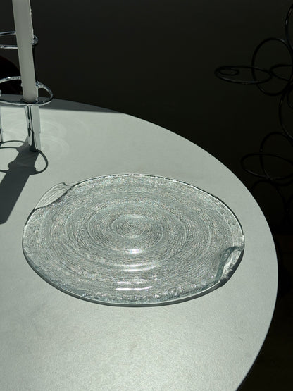 Rundt glasfad med struktur, klart glas