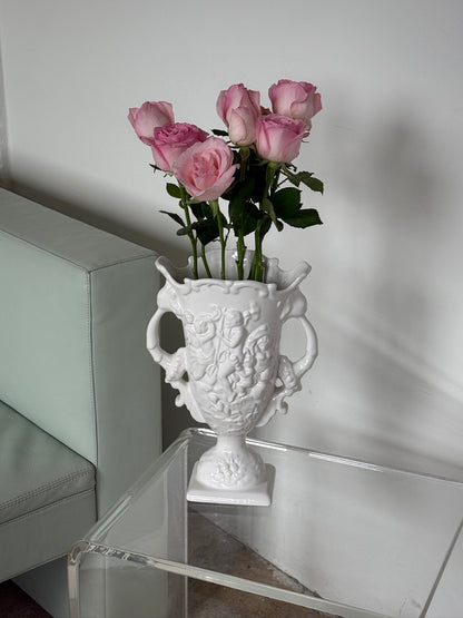 Fajancevase med hanke