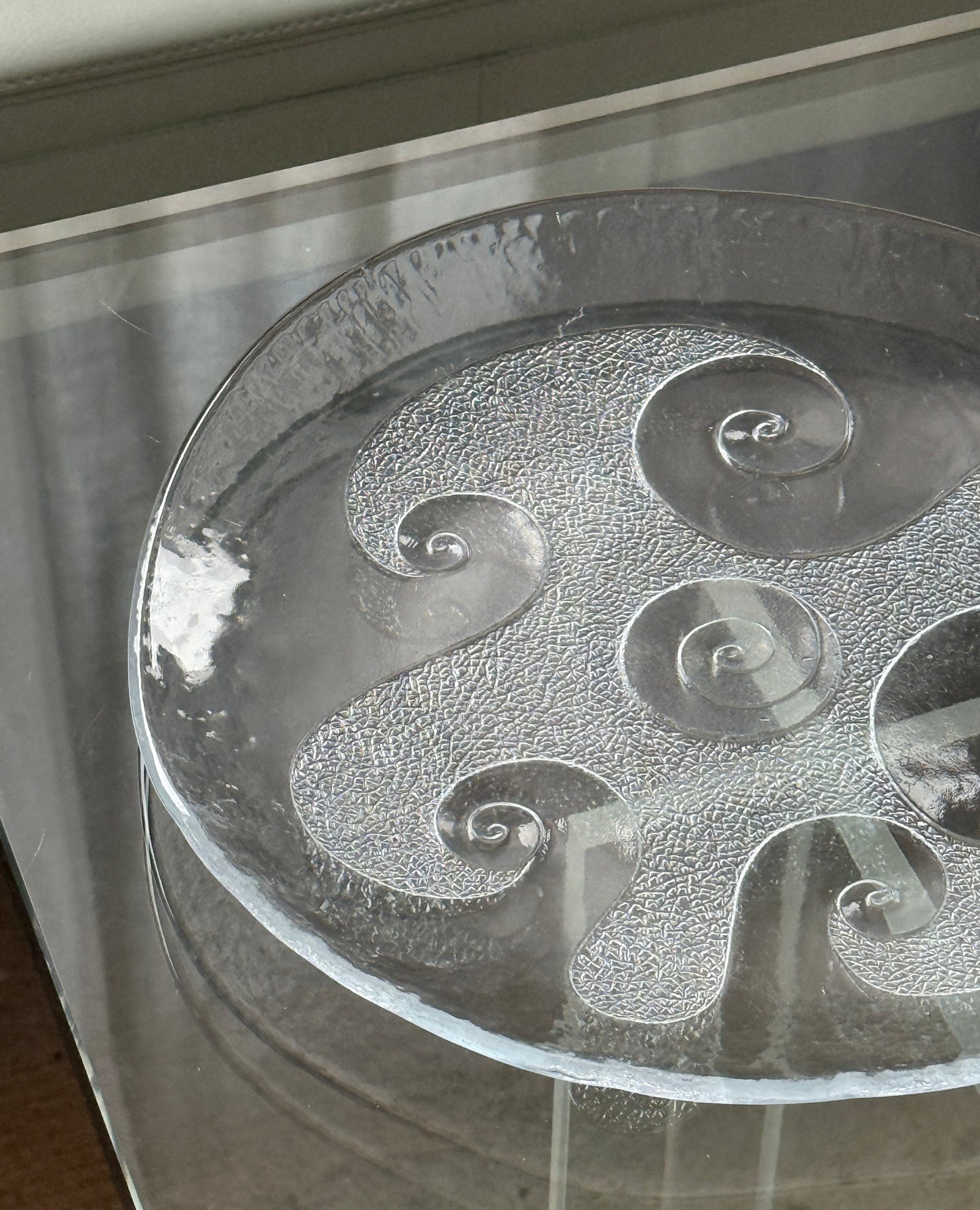 Glasfad med bølgemotiv, Holmegaard