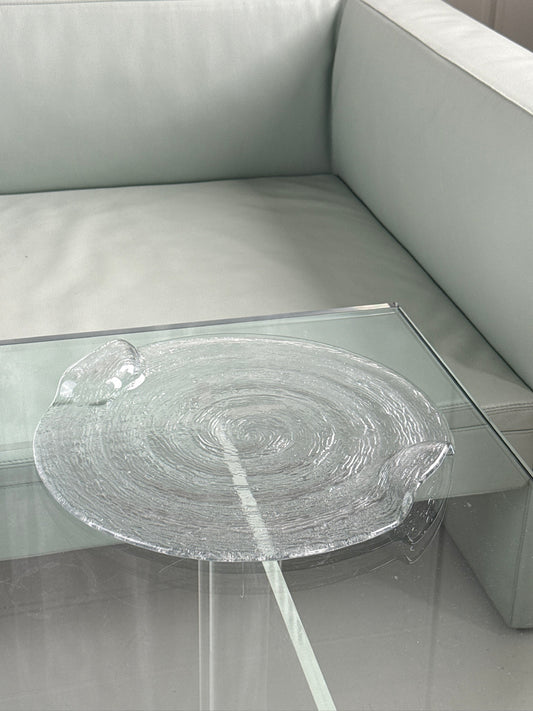 Rundt glasfad med struktur, klart glas