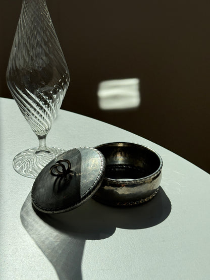 Italiensk tin krukke m. låg