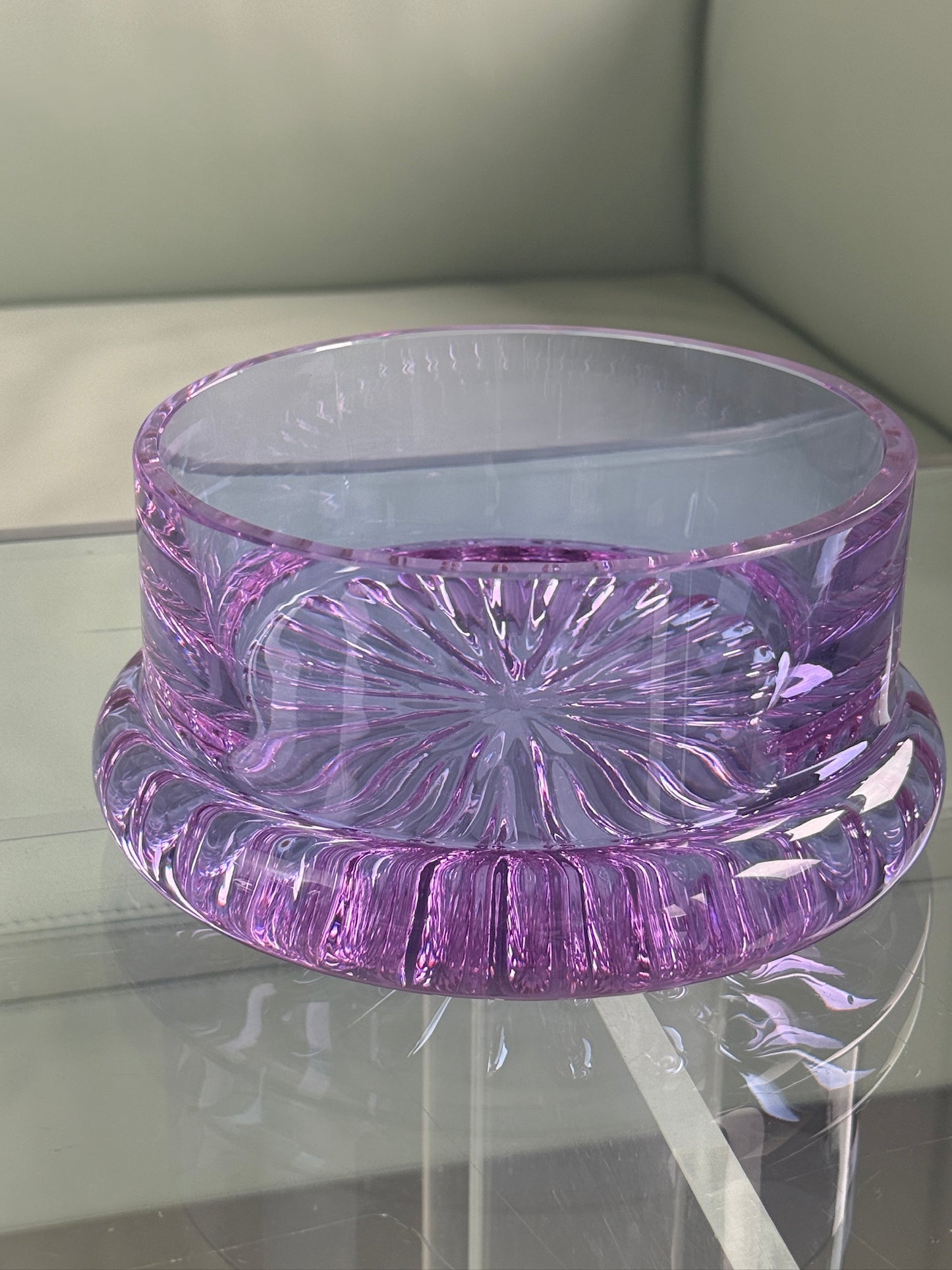 Alexandrite Glass Skål – lilla kunstglas fra 1970'erne