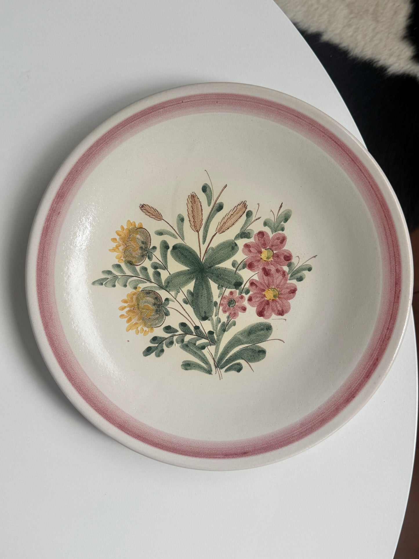 Fad med håndmalet blomster, Hedebo Keramik