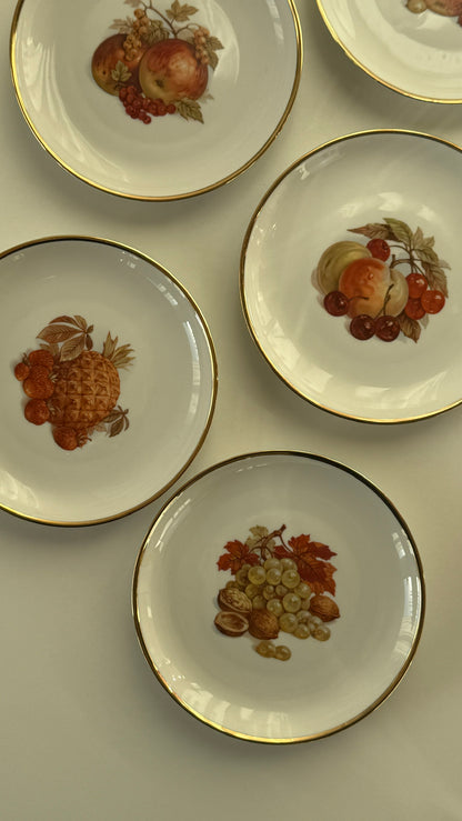 Desserttallerkner med frugtmotiv, Lyngby Porcelæn (5 stk)