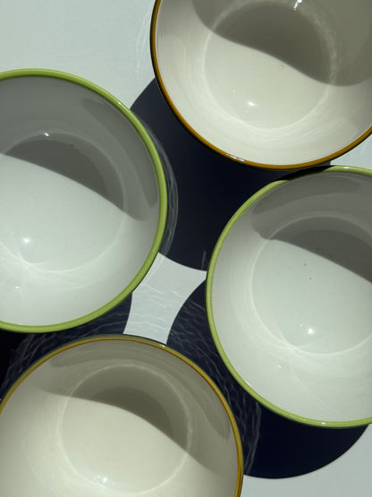 Italienske fajanceskåle