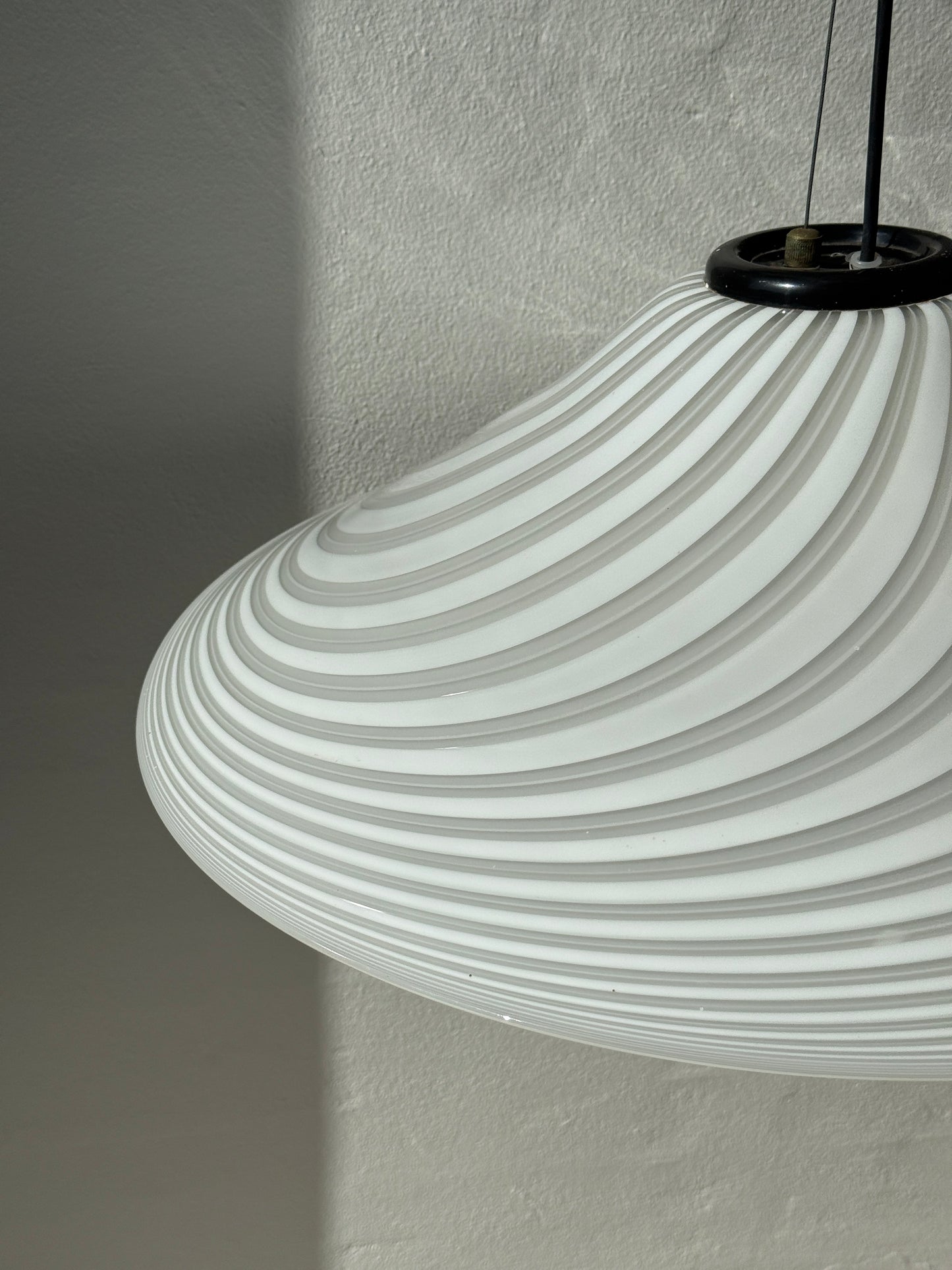Stor Murano pendel, hvid swirl
