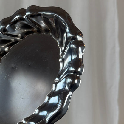 Ovalt fad med bølgekant, krom