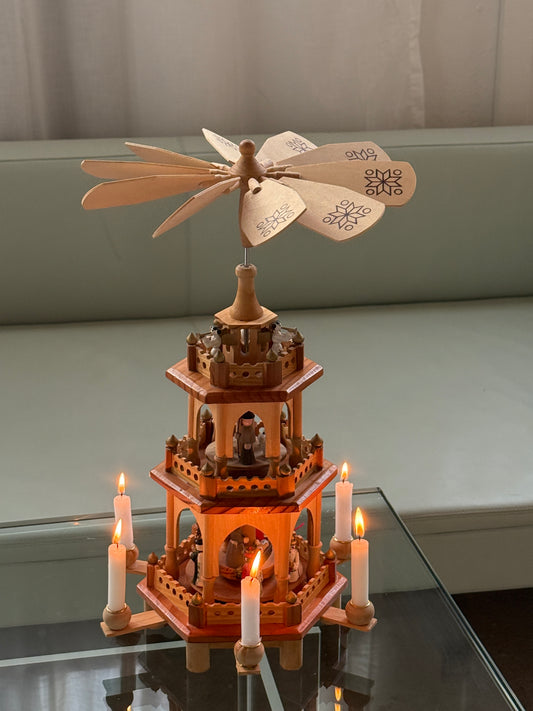 Vintage julepyramide træ, tre etager