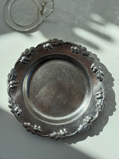 Serveringsfad med agern