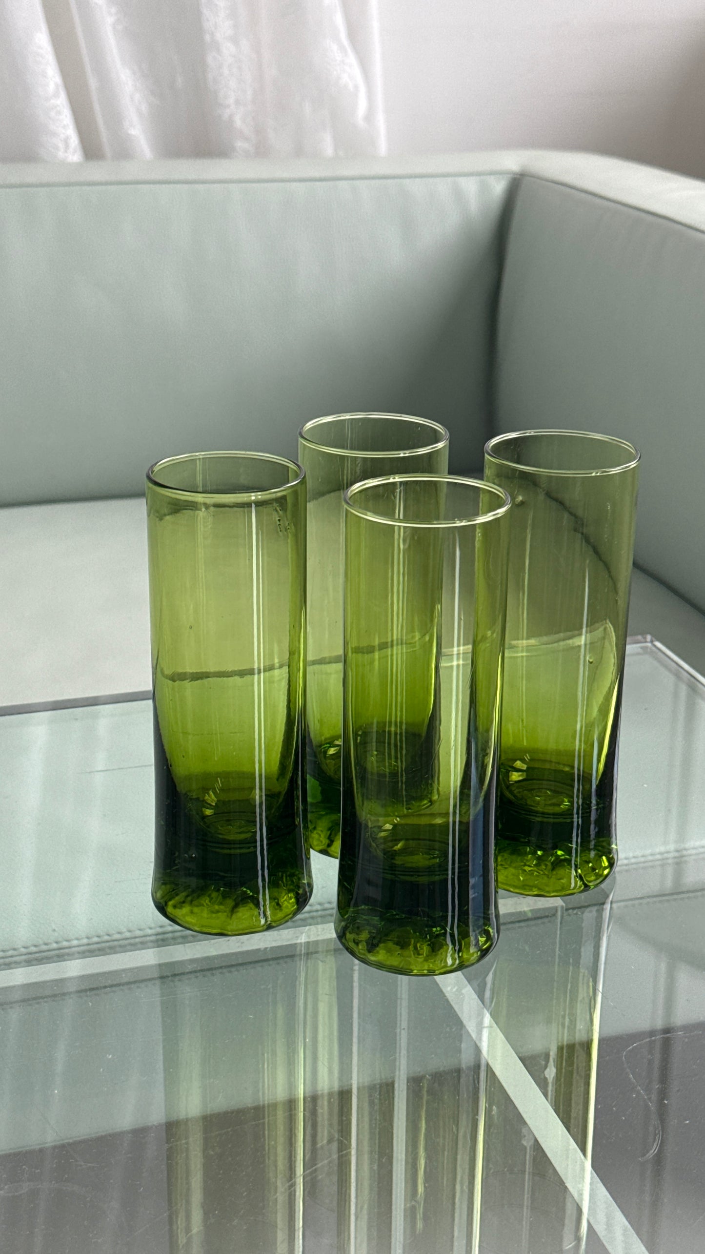 Mundblæste grønne glas, 4 stk.