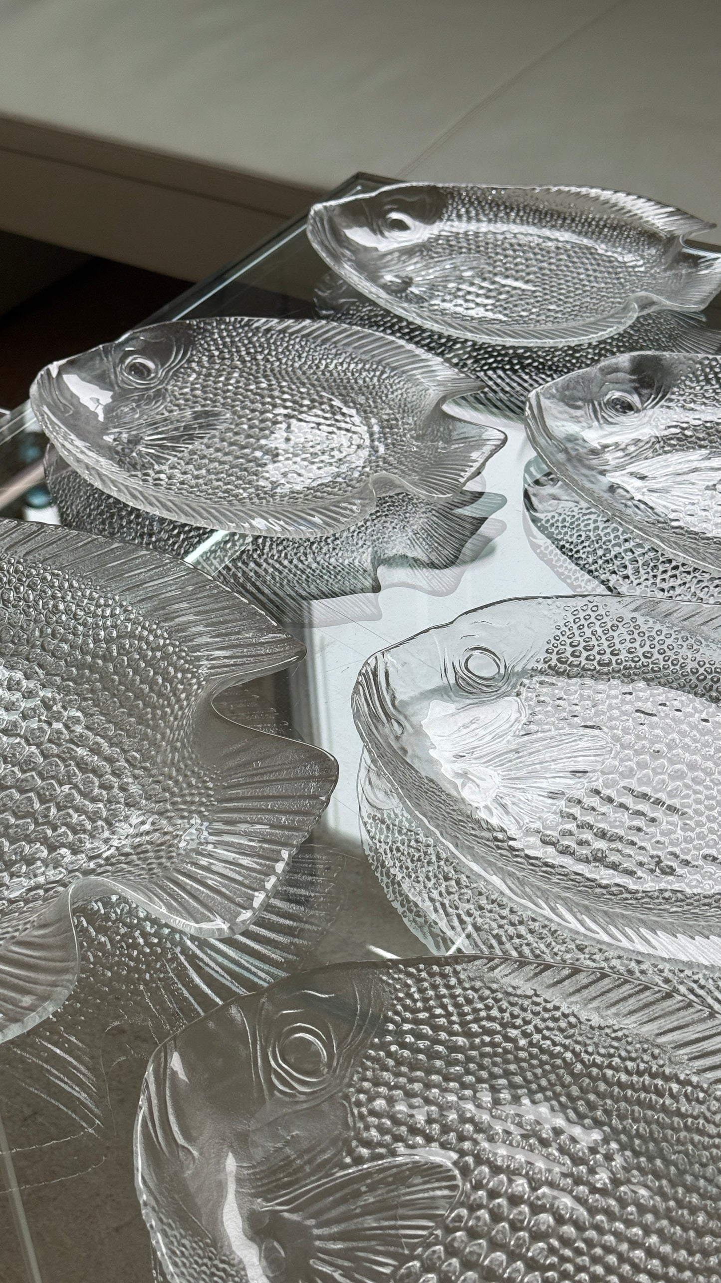 Glasfade formet som fisk - to størrelser