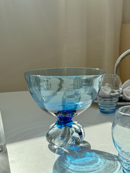 Blå glasskål