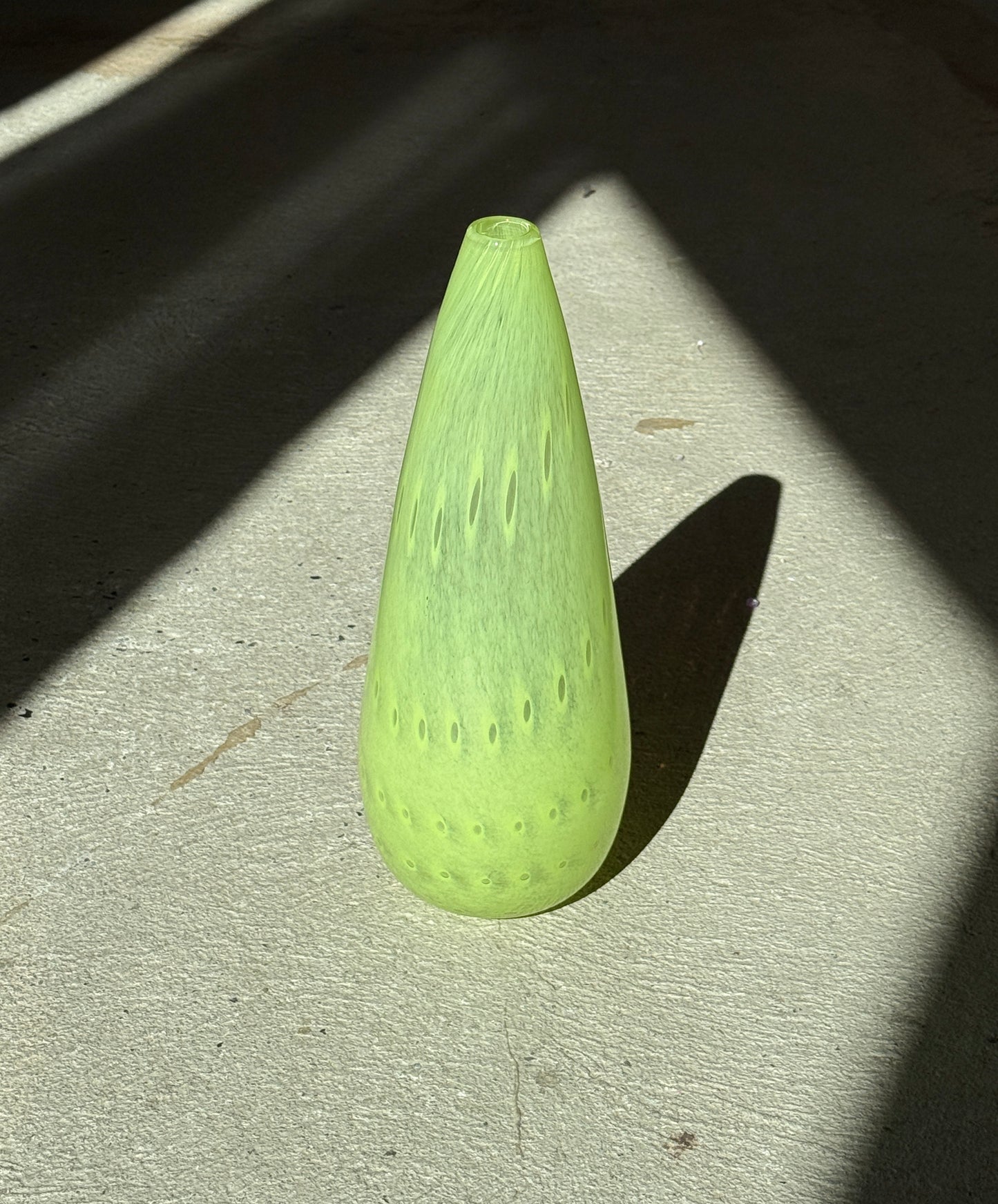 Mundblæst gul vase