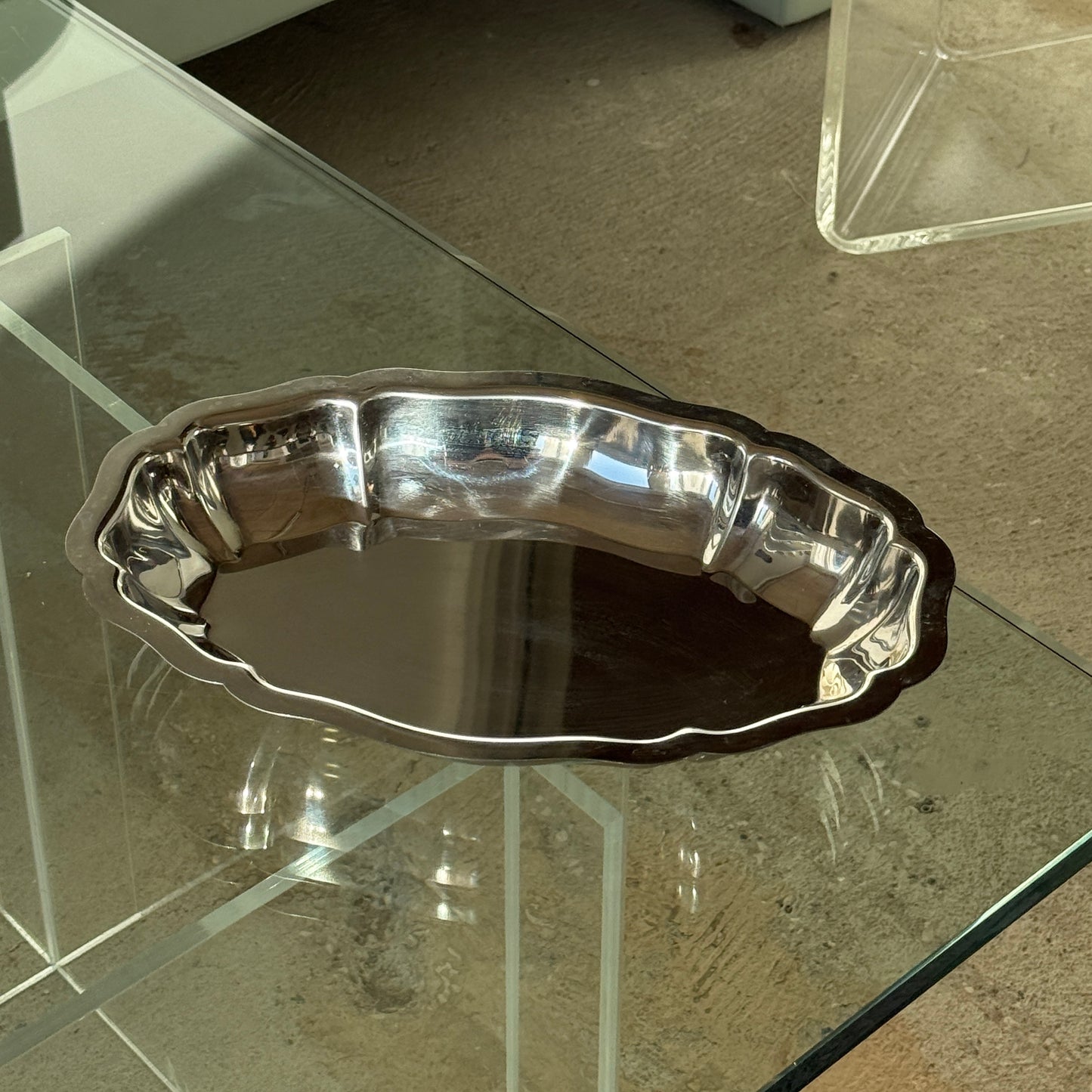 Serveringsskål med bølget kant, rustfrit stål