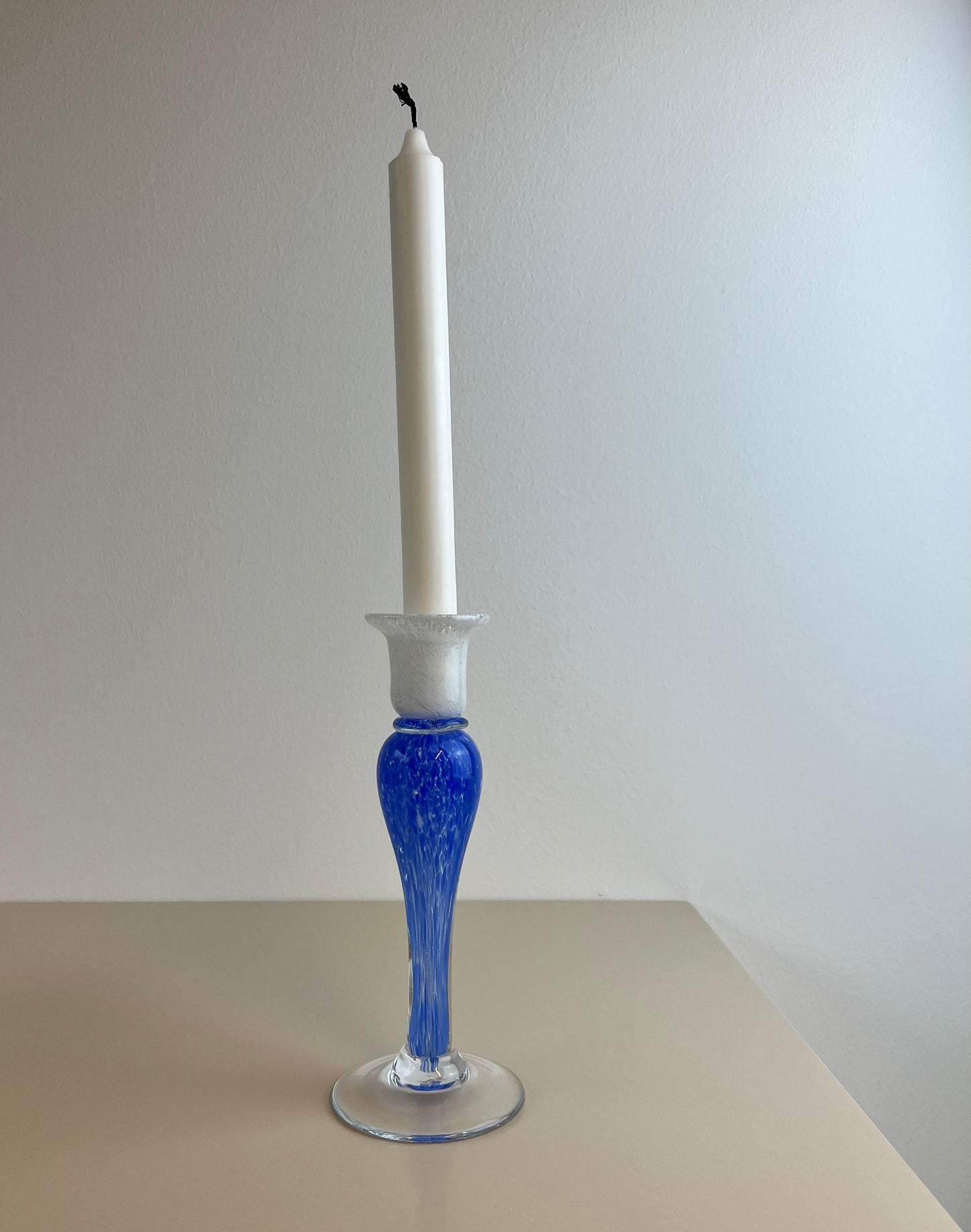 Confetti lysestage, blå/hvid