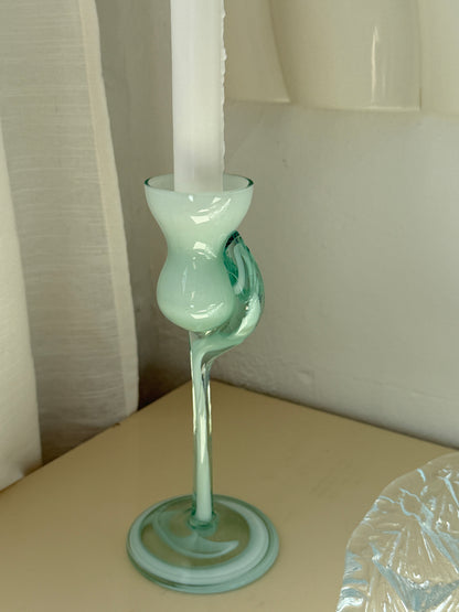 Mundblæst lysestage i lys grøn