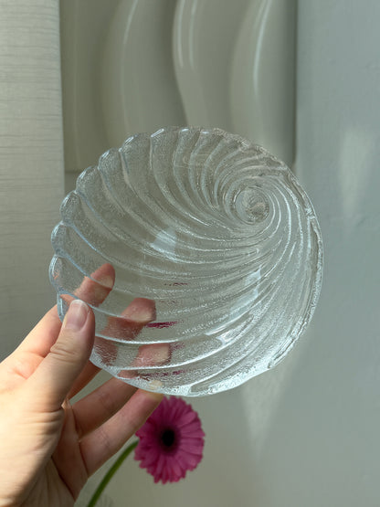 Glasskål med struktur