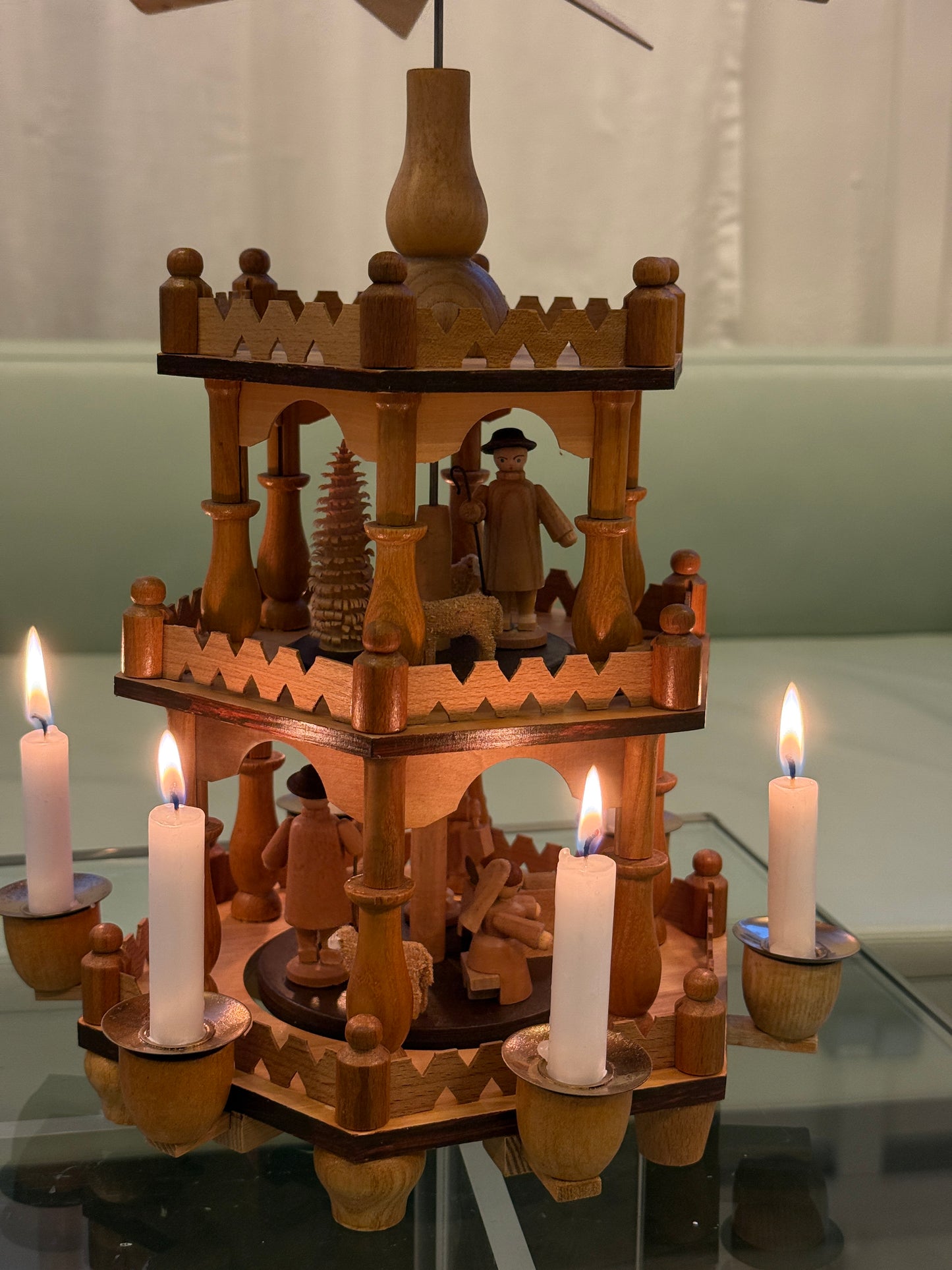 Erzgebirge julepyramide, 3 etager