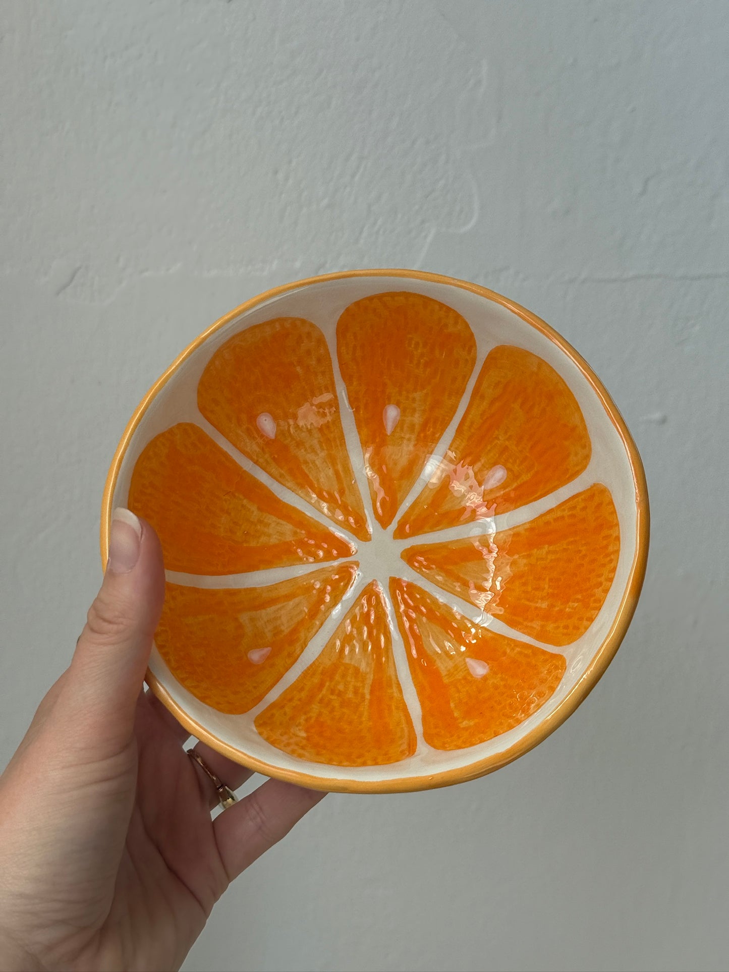 Appelsinskål i keramik