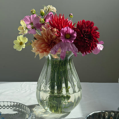 Klar riflet vase, bølget kant