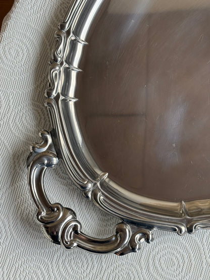 Stort serveringsfad med håndtag