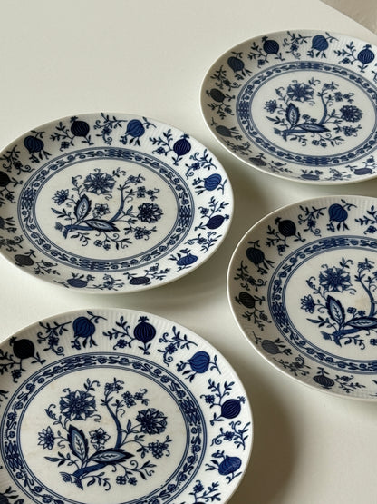 Tallerkner & skål med Blue Onion mønster
